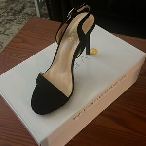 Black heels - Venus never worn